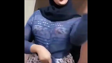 BU SOMALI YANIYOR GENCLER