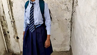 First Time Sex Indian village desi school girl - Viral MMS
