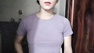 Muslim girl ko bathroom me uske ne chod diya