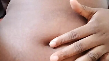 Tamil aunty' playing with very dirty pussy in the morning