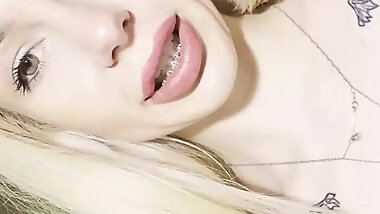 Blonde Euro Slut wants a Daddy