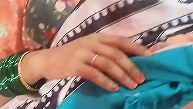 Desi bhabi left in the hotel