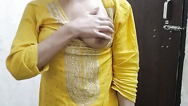 Indian college girl ko paise dekar jabar dasti pela