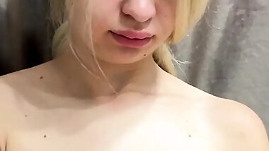 Do you want to watch me masturbate? Female orgasm. 4K 60FPS