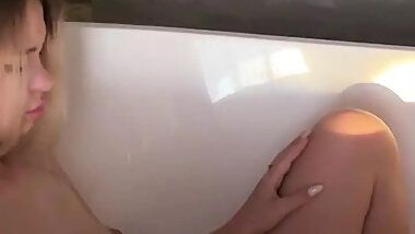 Do you want to watch me masturbate? Female orgasm. 4K 60FPS