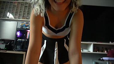 Dry fucking the college CHEERLEADER