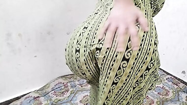 Cute step sister ko ko night dress me pakad ke choda
