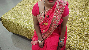 Gawo's desi bhabhi called her home and got sex done in the kitchen, my cute sister-in-law got to know for the first time, small doggy style and clear Hindi