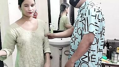 Small boobs ko daba daba kar jija ne doodh nikala