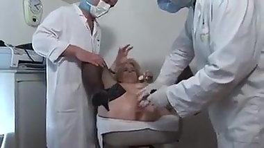granny an young in genycologue