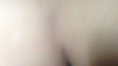 Wanna fuck so her BF take her into WC,that pussy is so wet