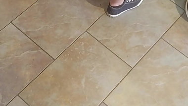 Sexy young Latina thighs