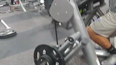 Young black chick gym booty