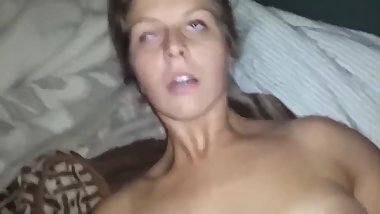 Sexy babe having a real orgasm